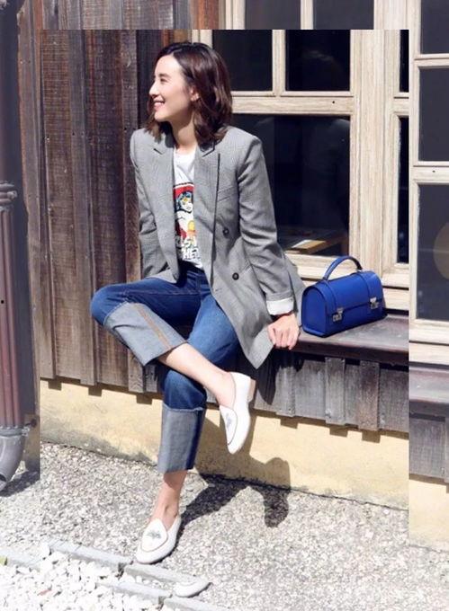 明星毛衣配西装,毛衣与西装的时尚碰撞